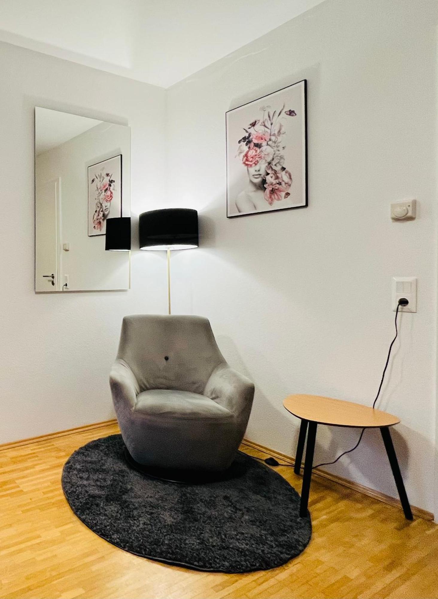Stylish Naehe Hbf-city Apartment